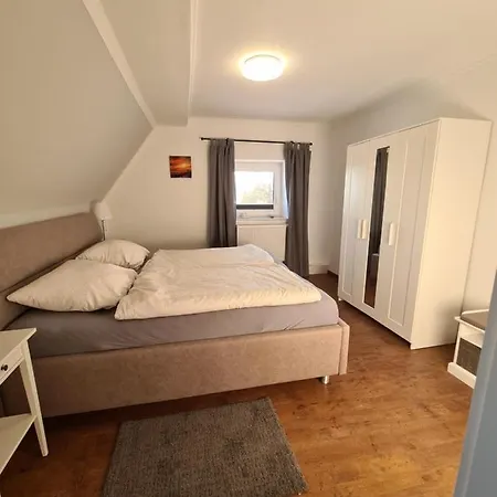 Herrlicher Nord Und Sued-blick Direkt Am Nord-ostsee-kanal Apartment